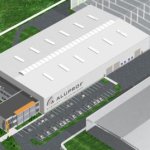 Hala produkcyjno-magazynowa (z kotłownią), budynek socjalno-biurowy (z pomieszczeniem do ładowania wózków widłowych), łącznik, portiernia, drogi wewnętrzne z parkingami oraz sieci:energetyczne...
