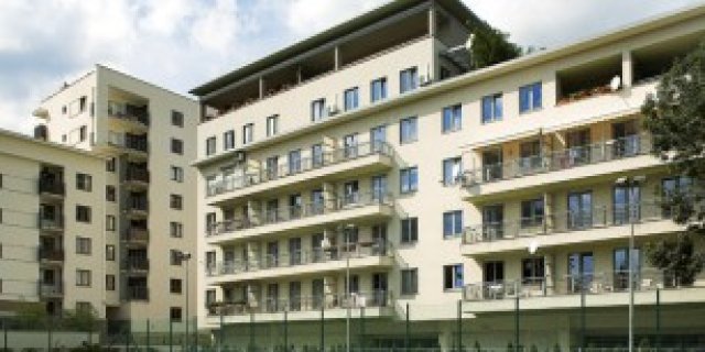 Budynek mieszkalny przy ul. Zwycięzców w Warszawie