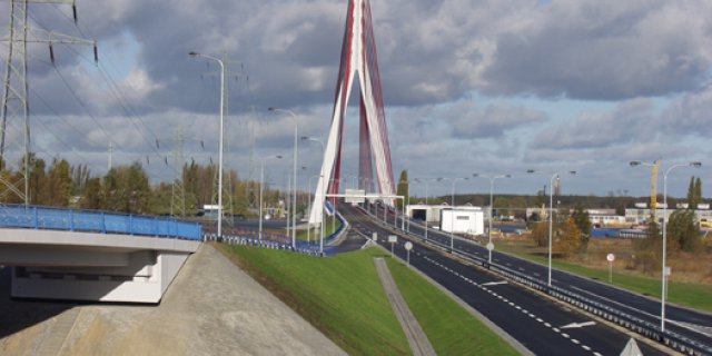 Most III Tysiąclecia im. Jana Pawła II przez Martwą Wisłę w Gdańsku