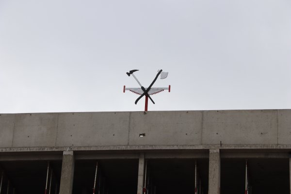 Dom studencki BaseCamp w Łodzi - wiecha zawieszona!