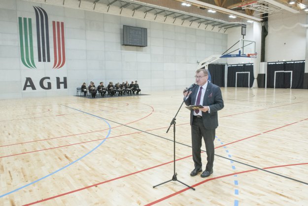Na zdjęciu: Rektor AGH, prof. dr hab. inż. Jerzy Lis.