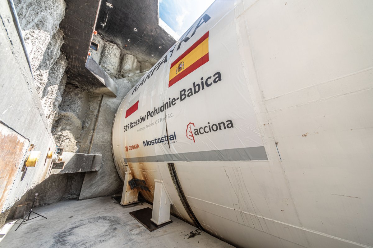 Maszyna TBM „Karpatka” rozpoczęła drążenie tunelu w Babicy