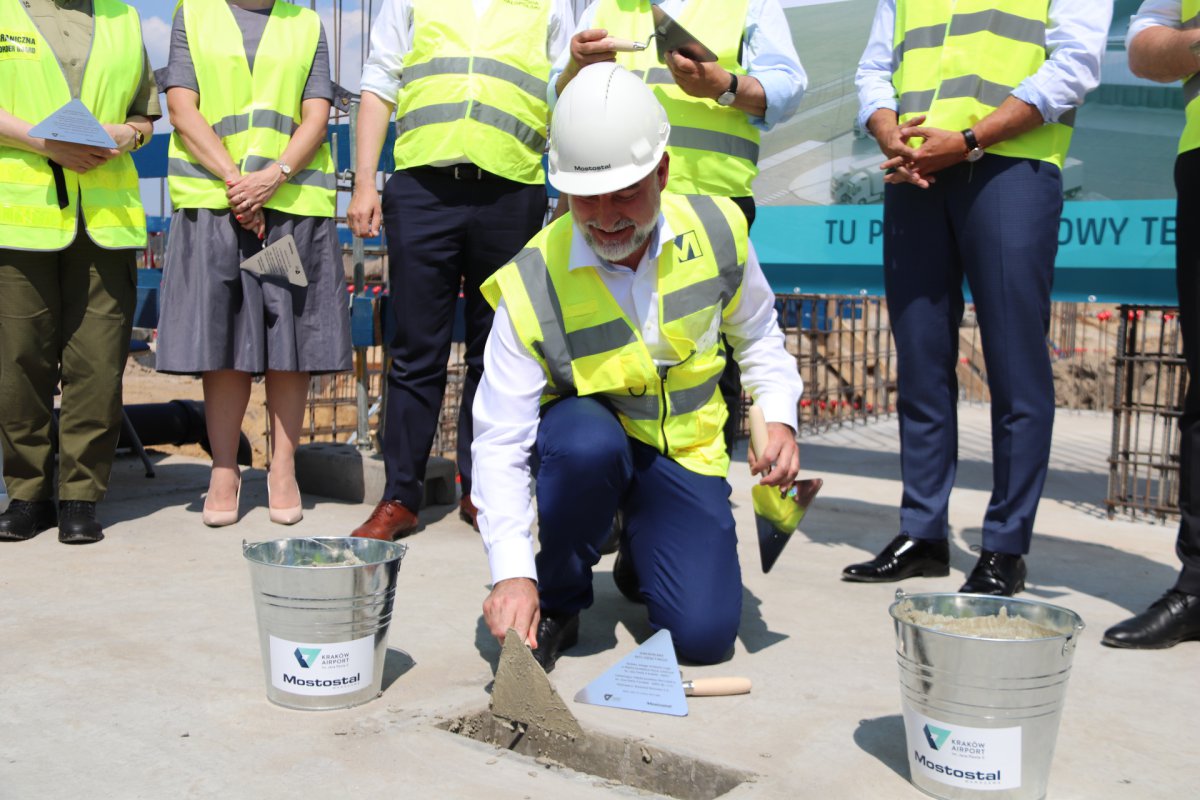 Wmurowaliśmy kamień węgielny pod terminal Cargo na krakowskim lotnisku