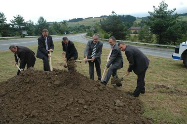 Plac budowy w Niedzicy przekazany