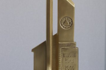 Wielofunkcyjna hala COS ze statuetką Budowa Roku 2016!