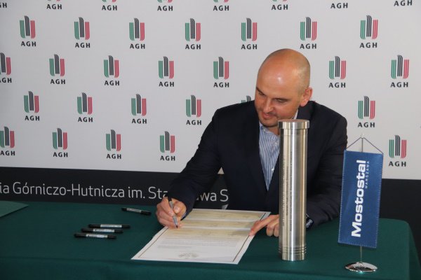 Wmurowaliśmy kamień węgielny pod budynek Wydziału Fizyki AGH