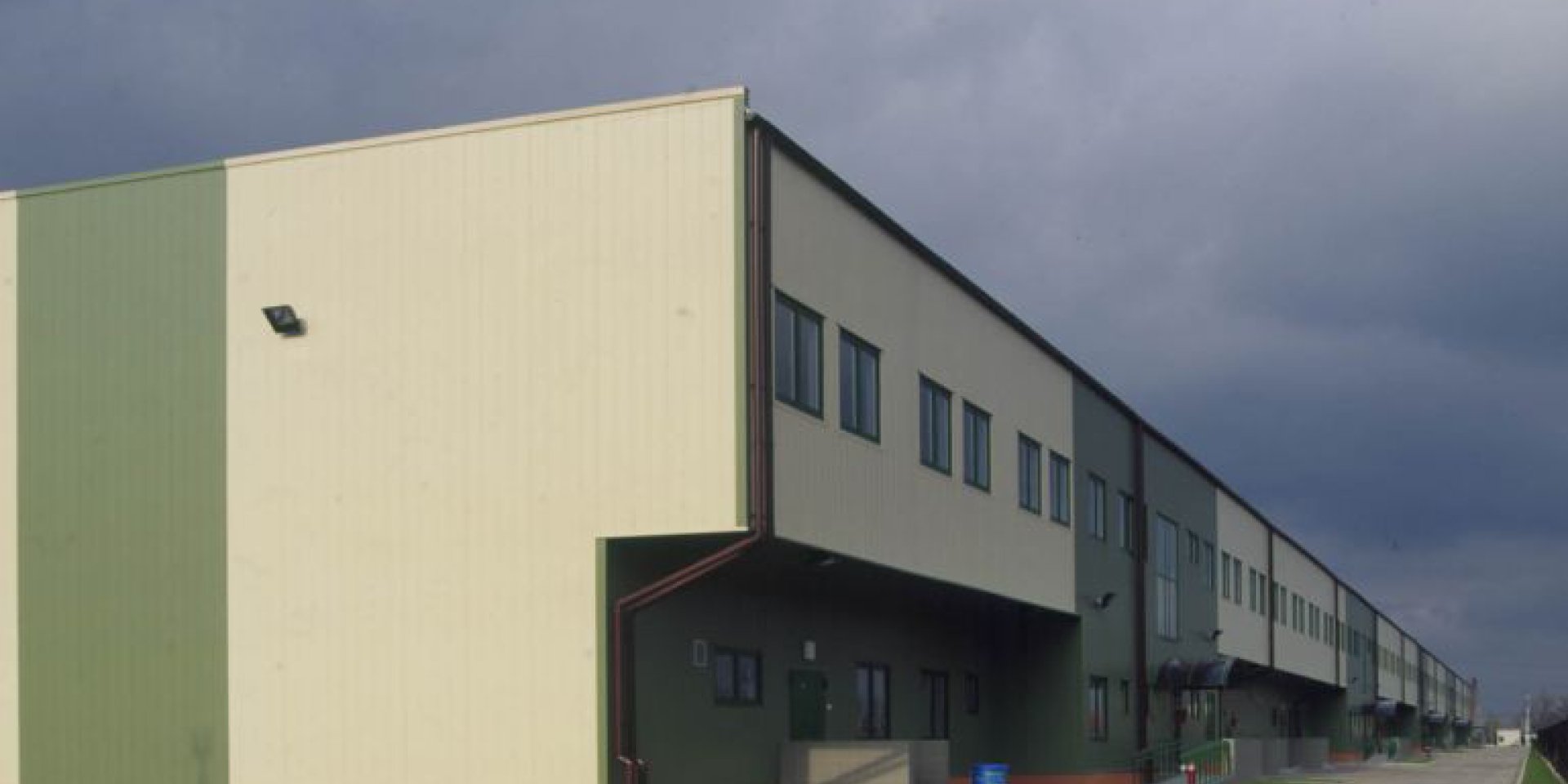 Warehouse and office hall centre OLMAR in Piaseczno near Warsaw