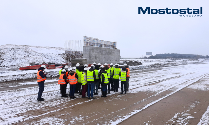 Visit of Warsaw University of Technology students to the construction site of the S7 motorway