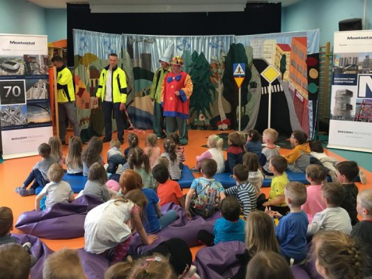 Mostostal's Engineers Taught Preschoolers to How Walk Safely Along the Road