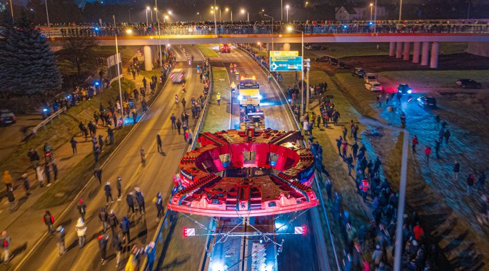 Poland's largest-ever transport. We summarize the success of the TBM transport