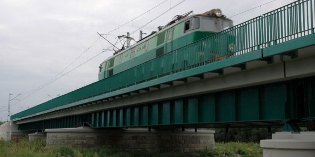 Railway bridge over Nida Biała River in Brzeźno