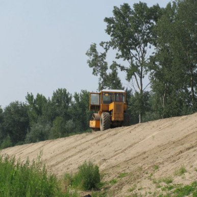 Prawy wał przeciwpowodziowy rzeki Wisły na odcinku Kaniczki - Grabówko w km 15+500 - 17+300 i na odcinku Rudniki - Biała Góra w km 39+000 - 43+900 gm. Sadlinki, Kwidzyń, Ryjewo, pow. Kwidzyn, woj. pomorskie