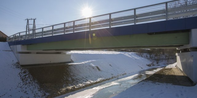 The innovative FRP road bridge