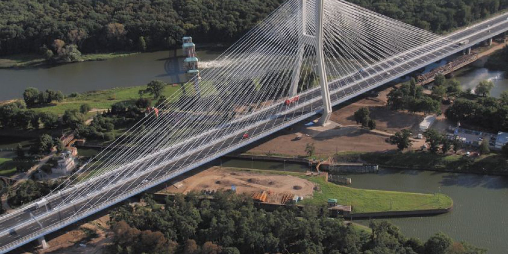 Construction of the Rędzin Bridge in Wrocław