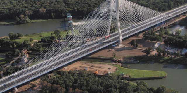 Construction of the Rędzin Bridge in Wrocław